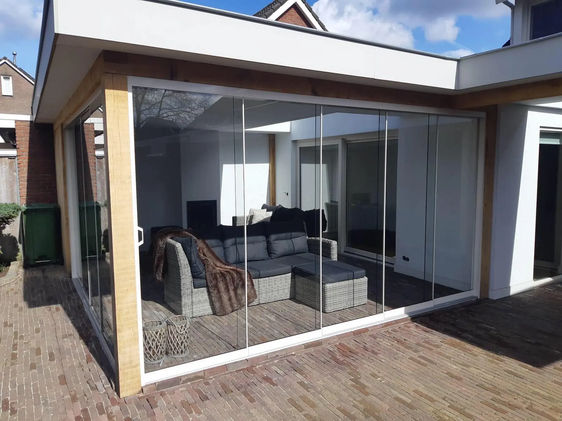 Verschiedene glasschiebewande